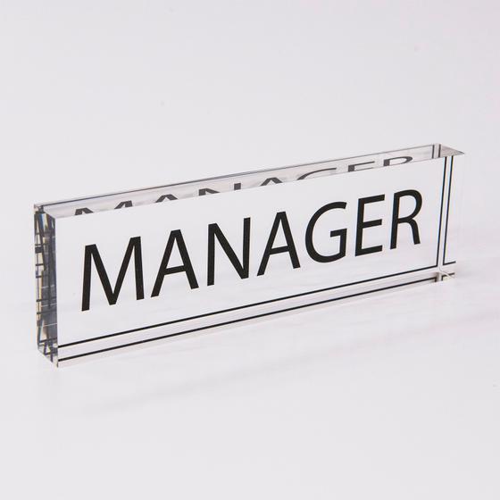 Massiver PLEXIGLAS® Acryl-Block mit Aufdruck „Manager“